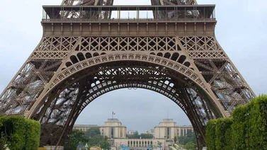 Evacuaron la Torre Eiffel por alerta de bomba