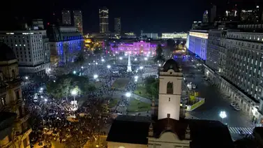 Argentinos protestan contra el gobierno de Cristina Fernández Argentinos protestan contra el gobierno de Cristina Fernández