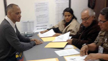 Yván Olivares se inscribió para las elecciones del 8-D, sin respetar decisión de la MUD