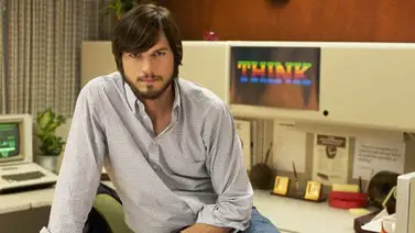 Ashton Kutcher revoluciona la bolsa de Nueva York para promocionar "Jobs" Ashton Kutcher revoluciona la bolsa de Nueva York para promocionar "Jobs"