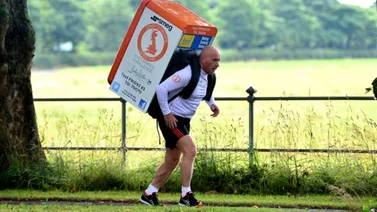 Un hombre correrá 1700 kilómetros con un frigorífico a cuestas