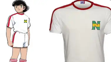 Venden camisetas de fútbol de una mítica serie japonesa Venden camisetas de fútbol de una mítica serie japonesa