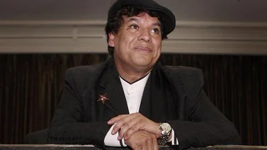 Juan Gabriel practica la orinoterapia