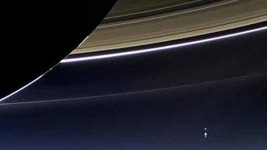 Así se ve La Tierra desde Saturno, a 1.447 millones de kilómetros