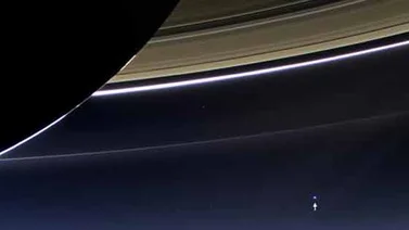 Así se ve La Tierra desde Saturno, a 1.447 millones de kilómetros