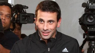 Capriles llegó a Chile y se reunirá con Piñera en su casa
