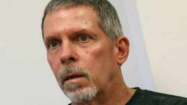 Un americano se despierta sin recordar nada de su pasado y hablando en sueco