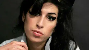 La bulimia provocó la muerte de Amy Winehouse La bulimia provocó la muerte de Amy Winehouse