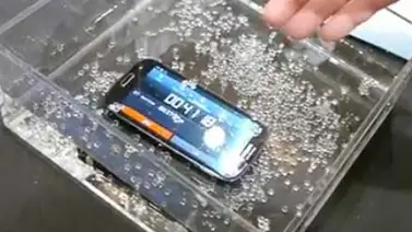 Samsung presentó el Galaxy S4 Active: "resistente al agua y al polvo" Samsung presentó el Galaxy S4 Active: "resistente al agua y al polvo"