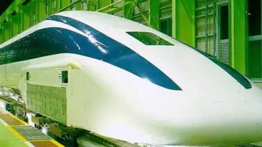 Japón presenta primer modelo de tren comercial de levitación magnética Japón presenta primer modelo de tren comercial de levitación magnética