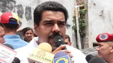 Maduro prohíbe registrar viviendas a narcos y paramilitares en frontera con Colombia Maduro prohíbe registrar viviendas a narcos y paramilitares en frontera con Colombia