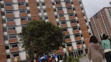 Residentes aceptan pagos por viviendas Residentes aceptan pagos por viviendas