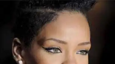 Rihanna demanda a cadena de tiendas británica Rihanna demanda a cadena de tiendas británica