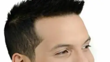 Enghel regala "Besos variados y surtidos" en su primera placa discográfica Enghel regala "Besos variados y surtidos" en su primera placa discográfica