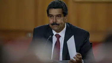 Maduro acusa a Capriles de incendio de dos sedes de PSUV y dice hay 9 heridos Maduro acusa a Capriles de incendio de dos sedes de PSUV y dice hay 9 heridos