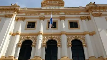 Refuerzan embajada de Venezuela en Panamá tras elecciones Refuerzan embajada de Venezuela en Panamá tras elecciones