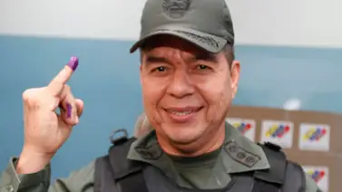 Wilmer Barrientos, ejerció su derecho al voto Wilmer Barrientos, ejerció su derecho al voto