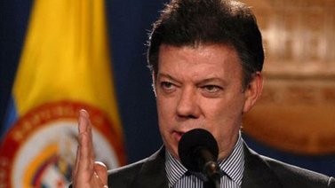 Santos denuncia campaña de "propaganda negra" contra proceso de paz con FARC