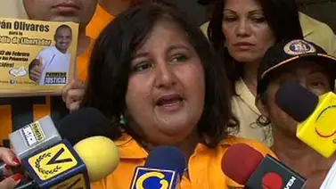 Diputada Figuera denuncia retención por parte de funcionarios de la PNB Diputada Figuera denuncia retención por parte de funcionarios de la PNB