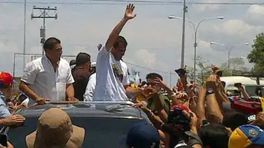 Capriles: "Esto es una lucha del pueblo contra el gobierno" Capriles: "Esto es una lucha del pueblo contra el gobierno"