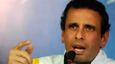Capriles: "Nosotros no vamos a entregarle nuestro país a cualquier interés extranjero" Capriles: "Nosotros no vamos a entregarle nuestro país a cualquier interés extranjero"