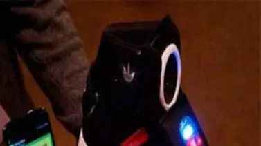 Google muestra unas zapatillas que hablan a su propietario Google muestra unas zapatillas que hablan a su propietario