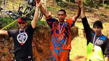 El downhillero Pedro Sereno logra podio en Panamá El downhillero Pedro Sereno logra podio en Panamá