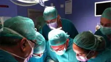 Vidas condenadas a la cirugía desde el vientre materno Vidas condenadas a la cirugía desde el vientre materno