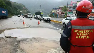 Restablecido completamente el paso por la autopista Caracas-La Guaira Restablecido completamente el paso por la autopista Caracas-La Guaira