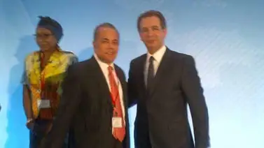 Manuel Rosales comparte iniciativa de crear un nuevo sistema económico para evitar crecimiento de la pobreza Manuel Rosales comparte iniciativa de crear un nuevo sistema económico para evitar crecimiento de la pobreza