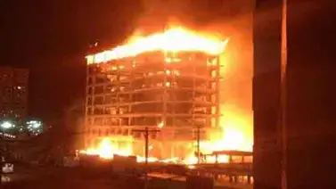 Incendio en edificación de Naguanagua Incendio en edificación de Naguanagua