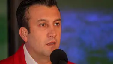 Tareck indica que investigaciones comprometen a Felipe González como autor de foto falsa de "El País" Tareck indica que investigaciones comprometen a Felipe González como autor de foto falsa de "El País"