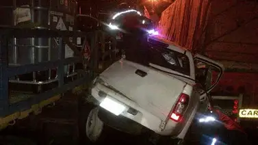 Accidente mantuvo trancada la autopista Valle – Coche Accidente mantuvo trancada la autopista Valle – Coche