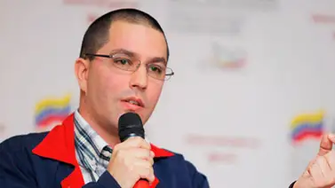 El ministro y yerno de Chávez, Jorge Arreaza, regreso al país luego de su visita a Cuba El ministro y yerno de Chávez, Jorge Arreaza, regreso al país luego de su visita a Cuba