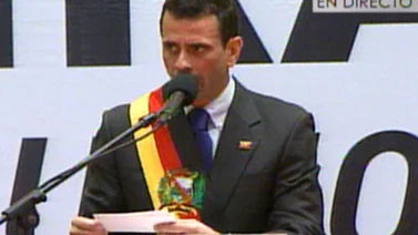 Capriles: "Si el presidente de la República puede firmar un decreto entonces yo lo invito a que hable"