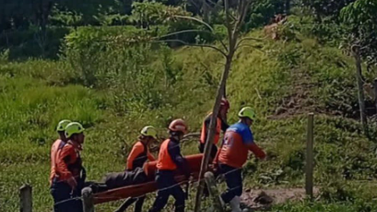 Rescatan a tres familias afectadas por la crecida del Río Torbes en Táchira