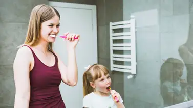 Descubre cuántas veces al día debes cepillarte los dientes: expertos explican que este es el tiempo correcto de cada cepillada Descubre cuántas veces al día debes cepillarte los dientes: expertos explican que este es el tiempo correcto de cada cepillada