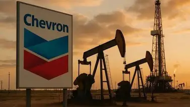 Bloomberg: Oxford Economics estima que el regreso de Chevron revertirá la caída del bolívar Bloomberg: Oxford Economics estima que el regreso de Chevron revertirá la caída del bolívar