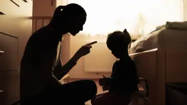 Ayuda para padres hispanos en Texas: conoce la línea que te apoya en las peores crisis familiares Ayuda para padres hispanos en Texas: conoce la línea que te apoya en las peores crisis familiares