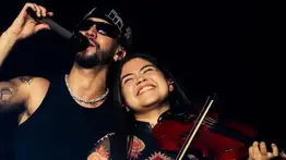 En video: Mora invita al escenario a la violinista venezolana Génesis Pineda
