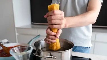 ¡Alerta con tu salud! Evita los errores más repetidos a la hora de preparar la pasta: las bacterias están al acecho ¡Alerta con tu salud! Evita los errores más repetidos a la hora de preparar la pasta: las bacterias están al acecho