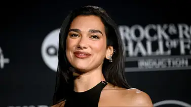 ¡De ídolo global a orgullo nacional! La conmovedora historia detrás de la nacionalidad kosovar de Dua Lipa ¡De ídolo global a orgullo nacional! La conmovedora historia detrás de la nacionalidad kosovar de Dua Lipa