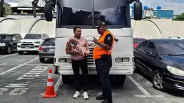 Por conducir a exceso de velocidad y realizar maniobras peligrosas: imponen sanción a transportista en Caracas