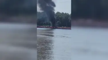 Mueren dos personas al estrellarse un helicóptero contra un barco en el río Mississippi: realizaban labores de mantenimiento Mueren dos personas al estrellarse un helicóptero contra un barco en el río Mississippi: realizaban labores de mantenimiento