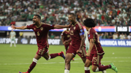 Brillo vinotinto: los futbolistas venezolanos más exitosos de 2025