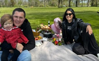 ICE detiene a pareja de venezolanos en un Walmart de Nueva York: fueron separados de su bebé de dos años