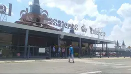Incendio en el Big Low Center: Un local comercial sufrió un siniestro en el terminal de pasajeros