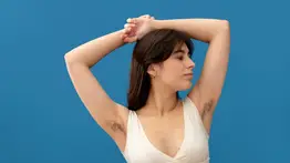 Combate las manchas de las axilas al natural en tu casa: usa estos dos ingredientes económicos que siempre tienes en tu despensa