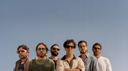 La IA revoluciona la música latina: Servando y Florentino junto a Rawayana estrenan el innovador videoclip de “Amor de Motel”