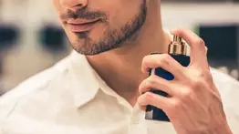Los 10 perfumes árabes de hombre que arrasan en Estados Unidos: aromas, precios y dónde comprarlos